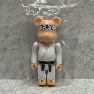 Bearbrick Secret Miyagi Do Karate Series 43 Be@rbrick 100%